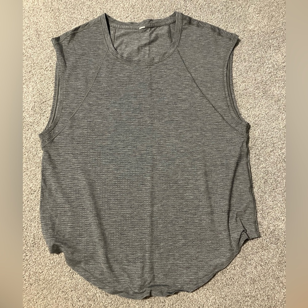 Lululemon sleeveless shirt